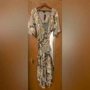 City Chic maxi dress size M 18 plus size. New with tags